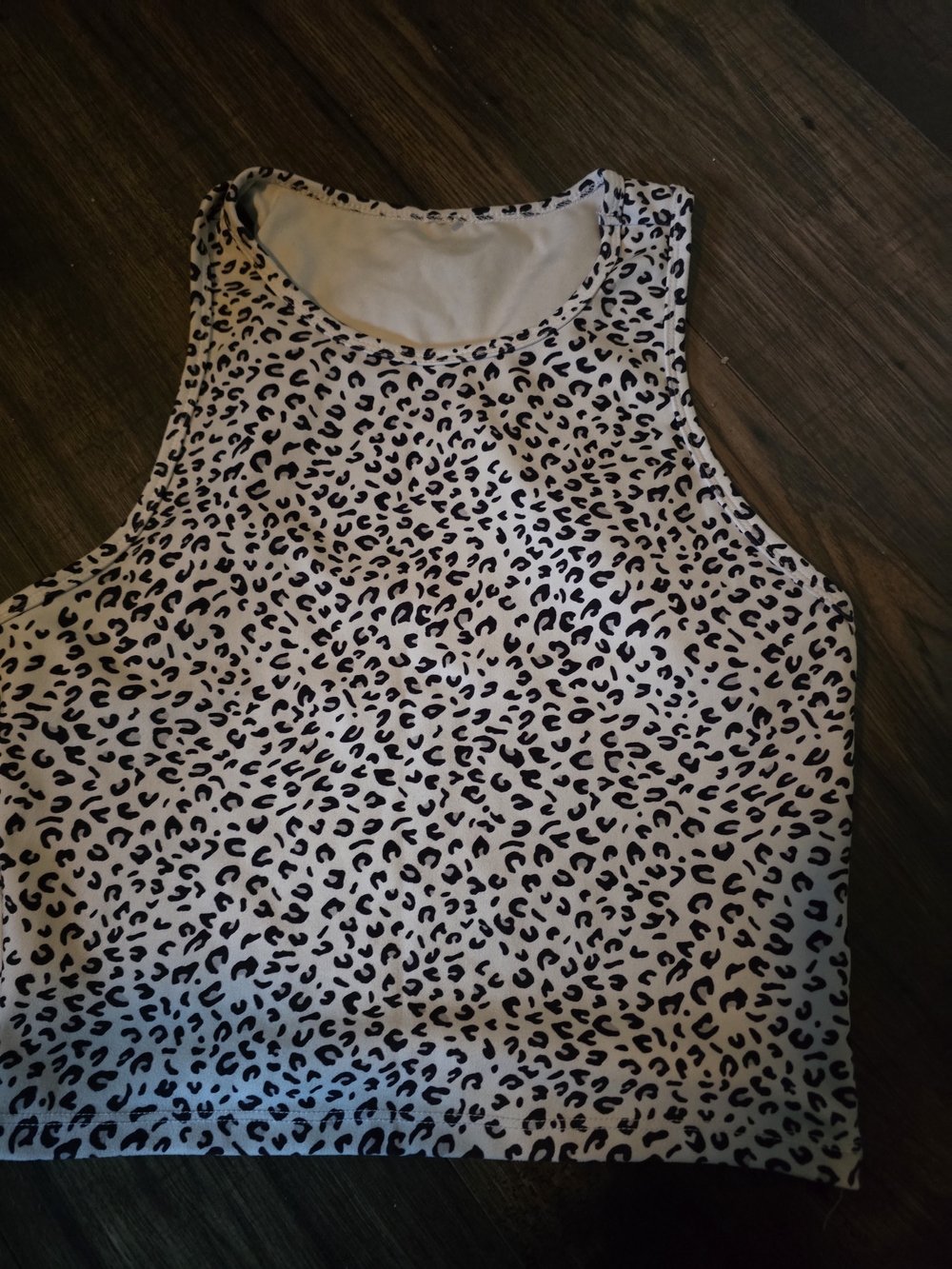 Sleeveless Leopard Print Crop Top - White/Black